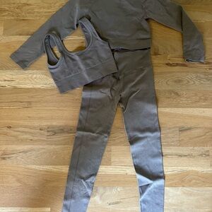 Amazon 3 piece set - Ribbed Leggings and Top Set